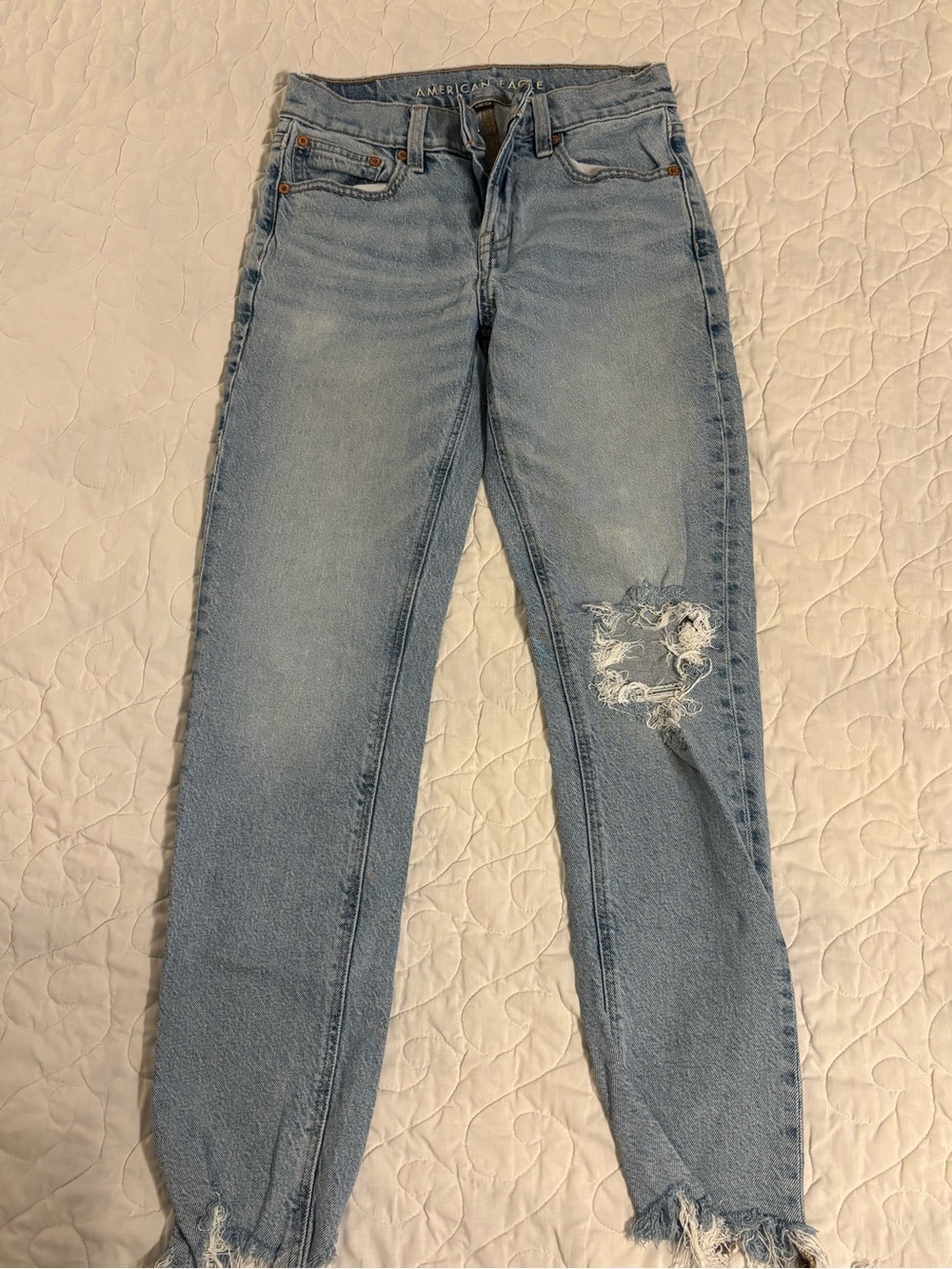 American Eagle Outfitters Light Wash Straight Leg Jeans with Knee Distress